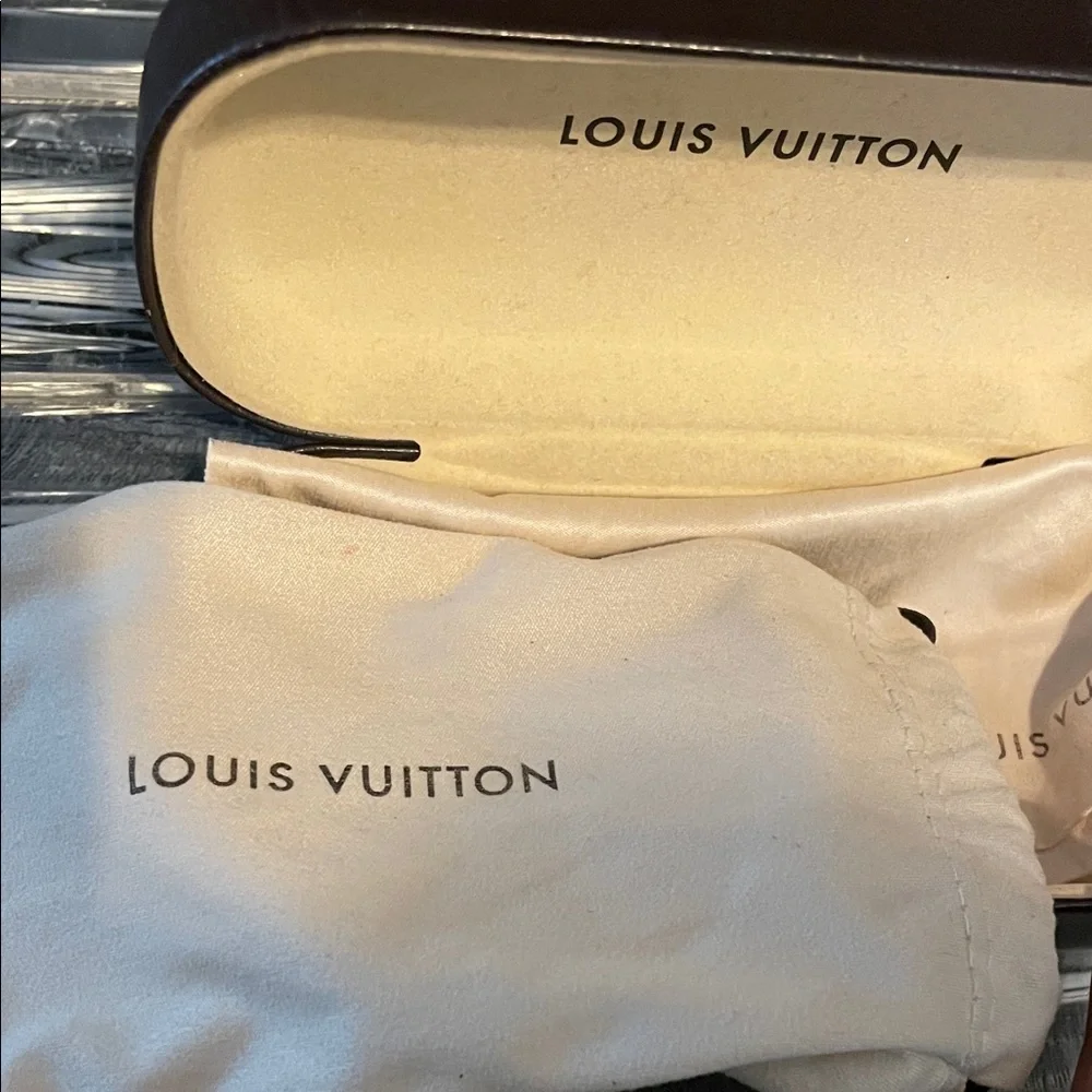 Louis Vuitton Gold and Brown Sunglasses - Picture 8 of 14